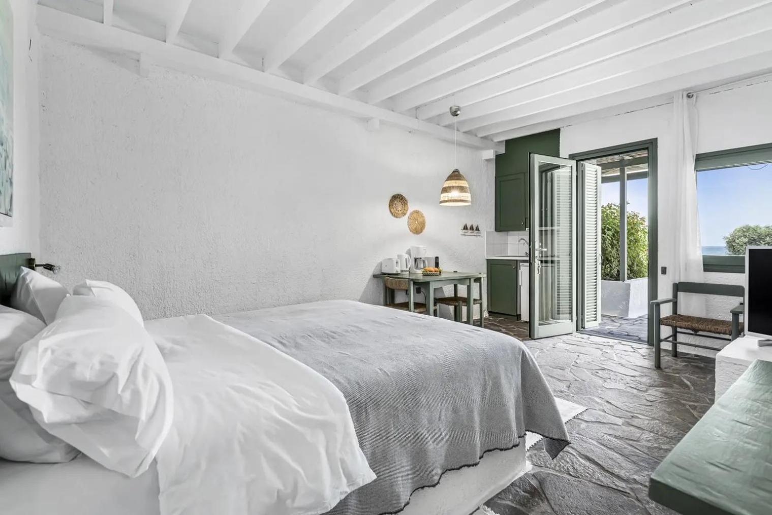 Niriides Resort Гитио Екстериор снимка