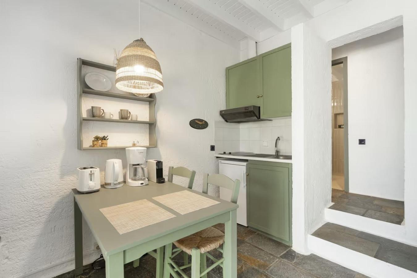 Niriides Resort Гитио Екстериор снимка