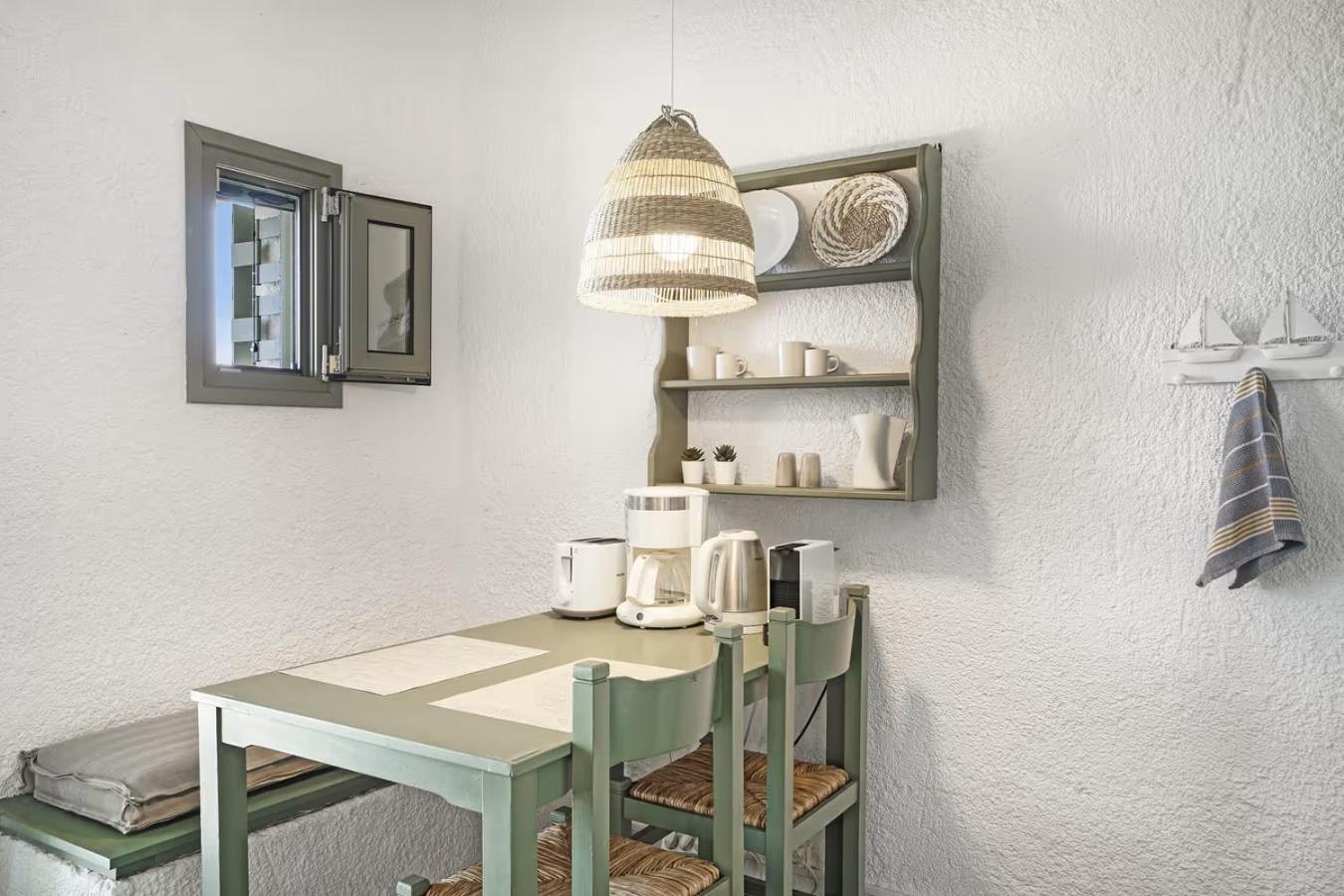 Niriides Resort Гитио Екстериор снимка