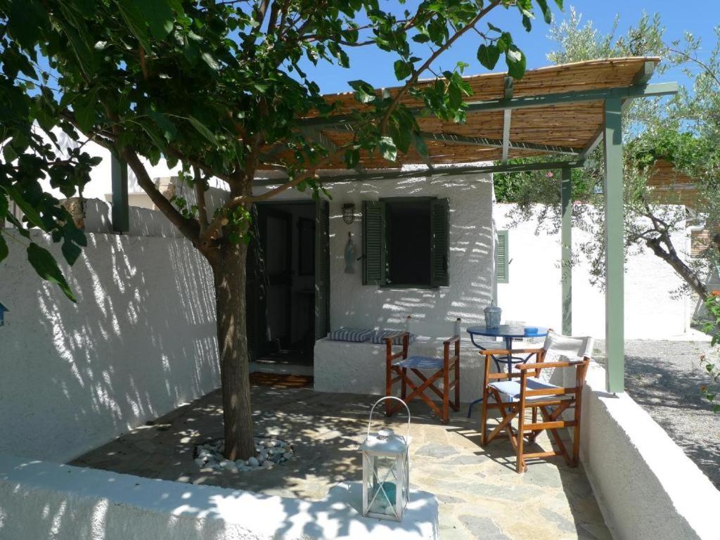 Niriides Resort Гитио Стая снимка